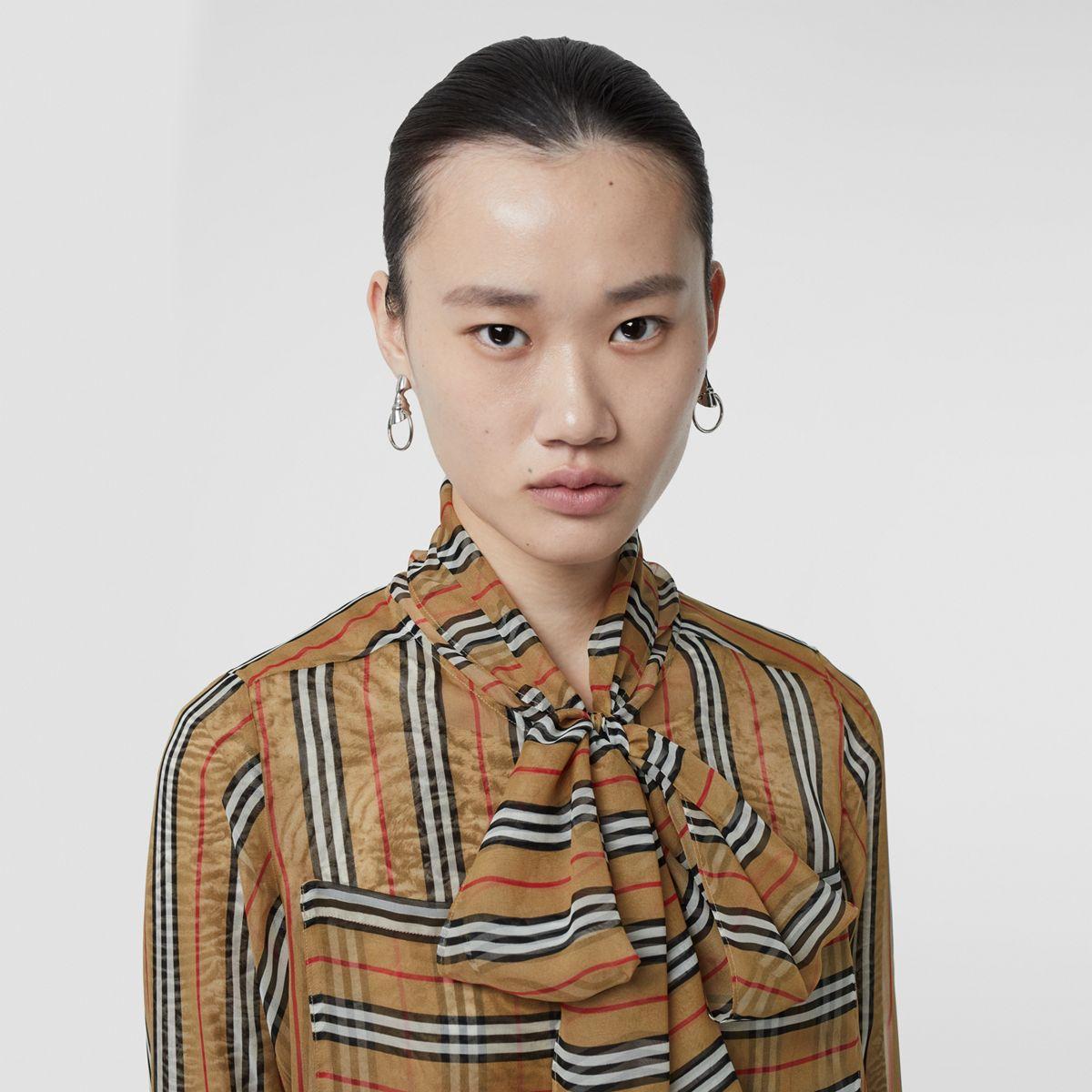 burberry pussy bow blouse
