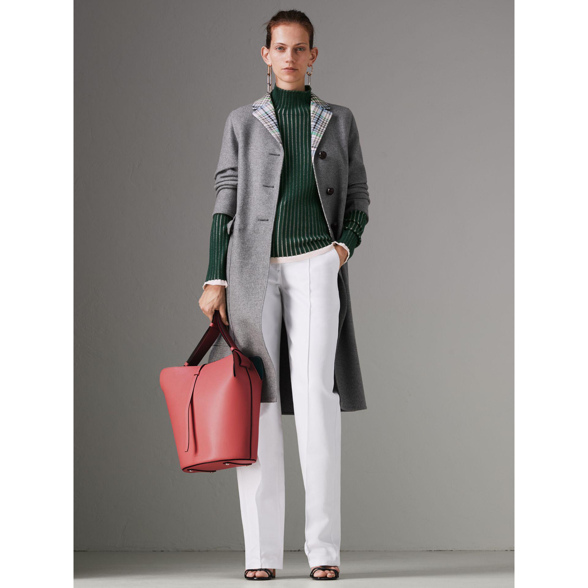 burberry medium bucket bag