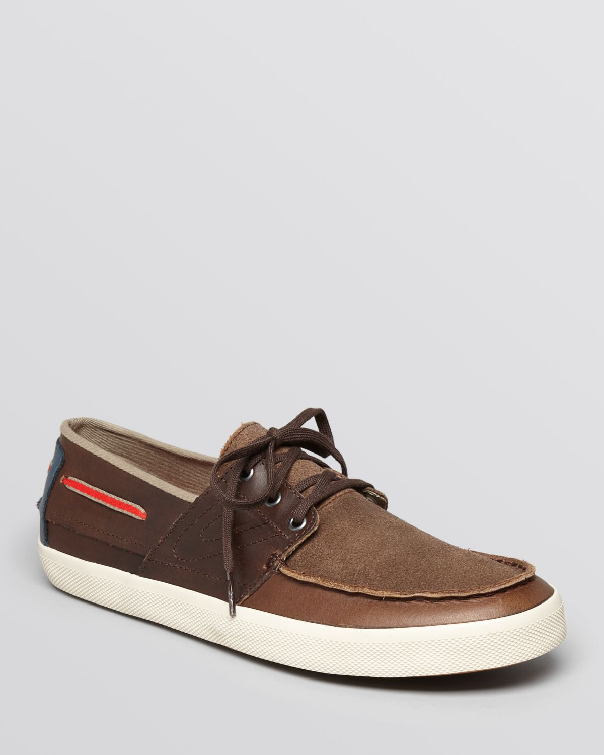 tretorn boat shoes
