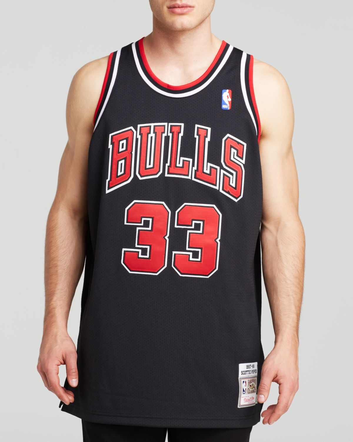 Mitchell & Ness 1997-98 Chicago Bulls Scottie Pippen Jersey in Black - Lyst
