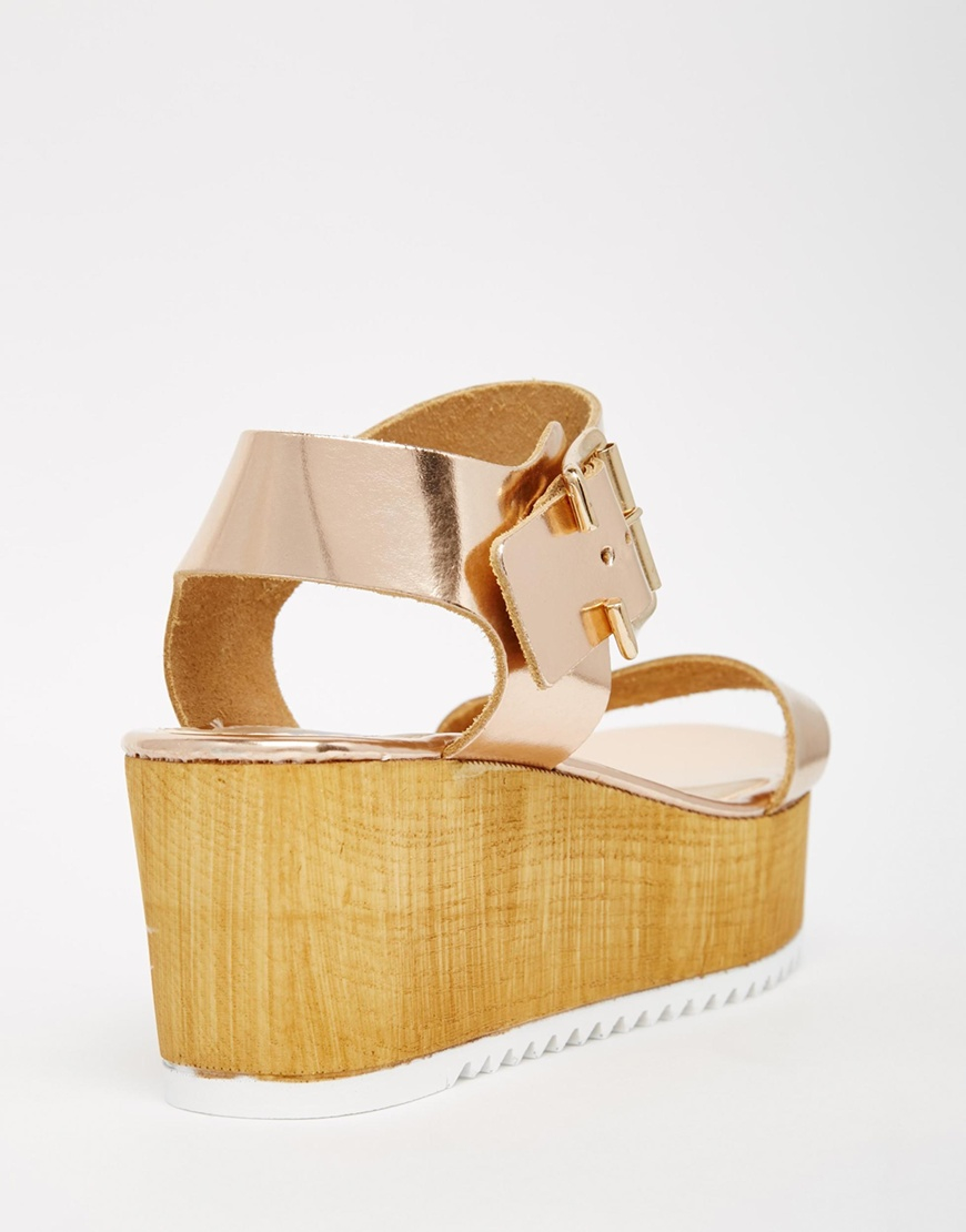 steve madden wooden platform sandals