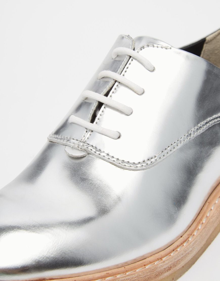 clarks silver pumps