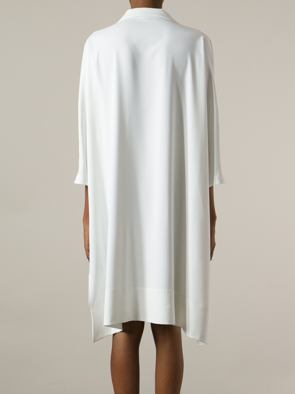 white loose fitting dresses