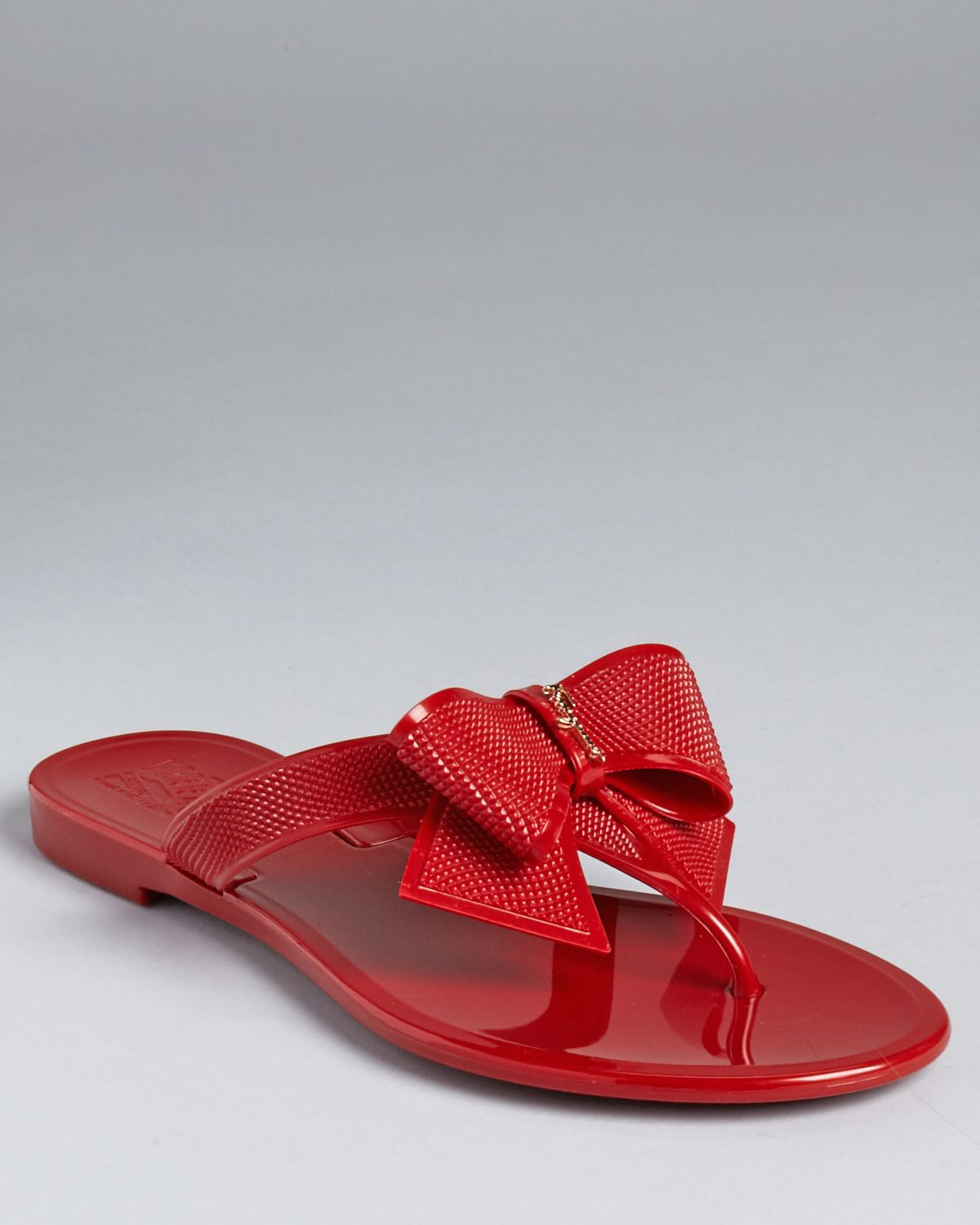 Ferragamo Sandals Bali Jelly Flip Flop in Red - Lyst