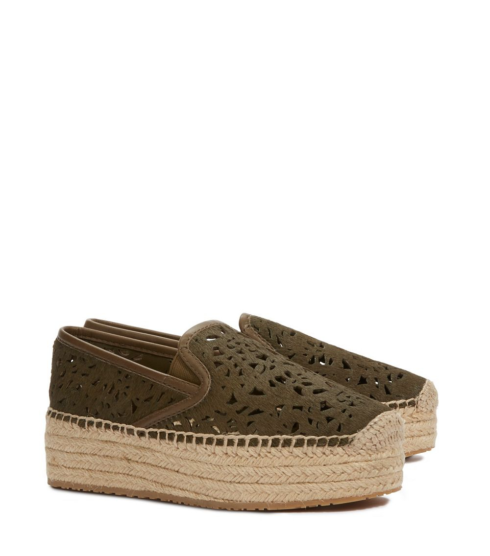 olukai pehuea li convertible sneaker