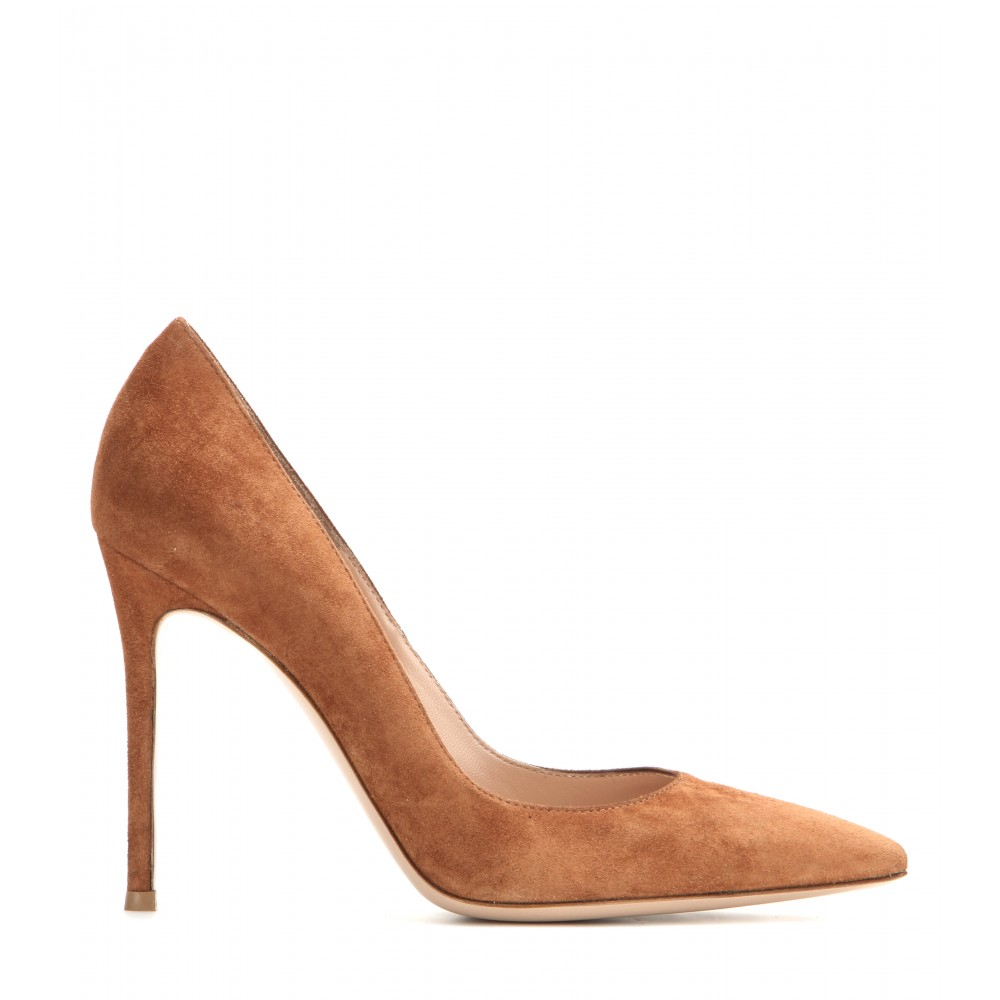 Gianvito Rossi Suede Pumps in Brown | Lyst