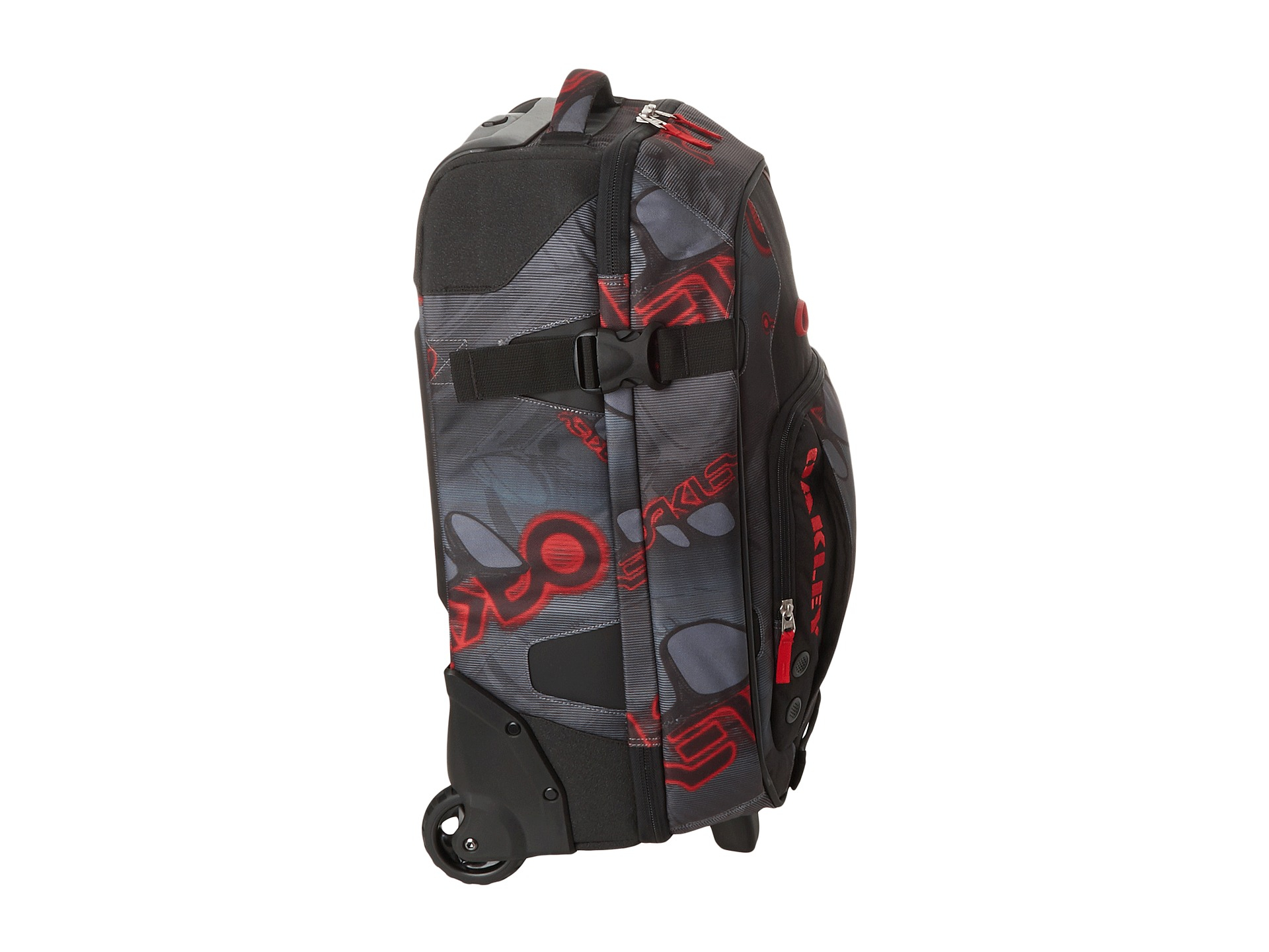 oakley carry on roller bag