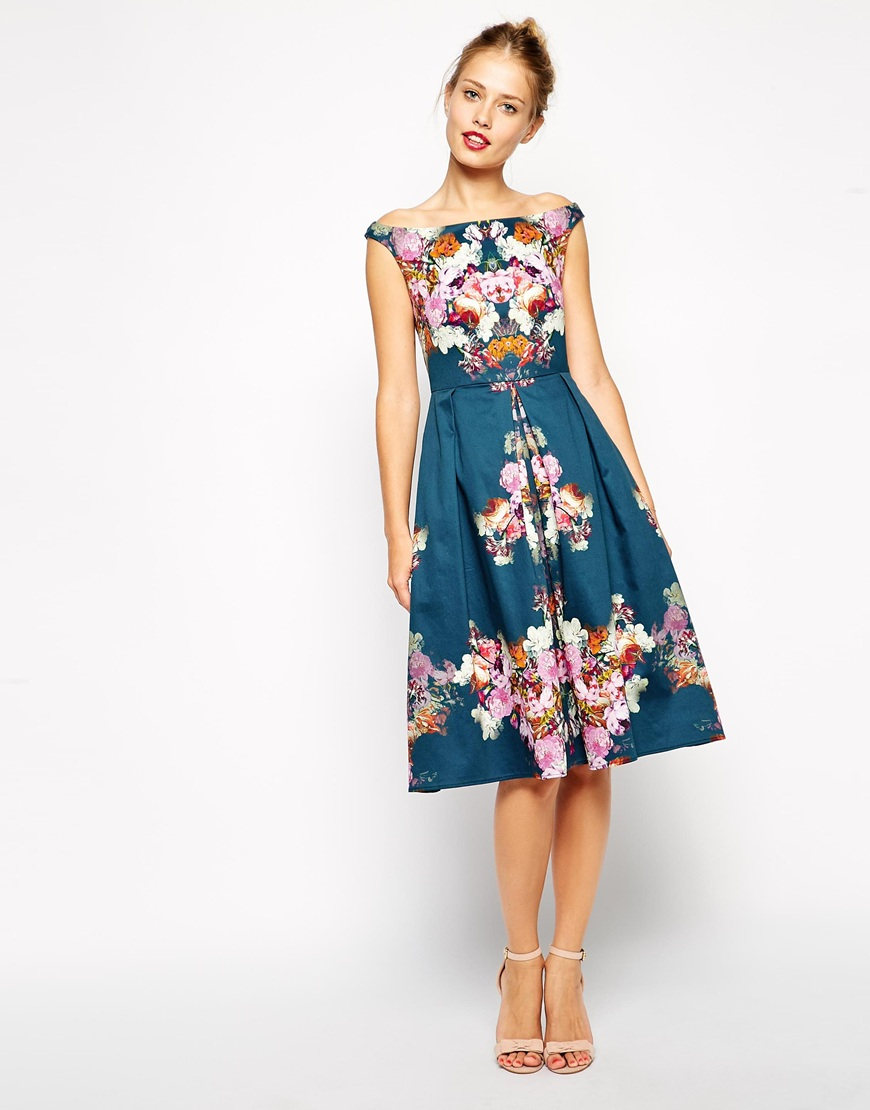 sarah seven royal dress
