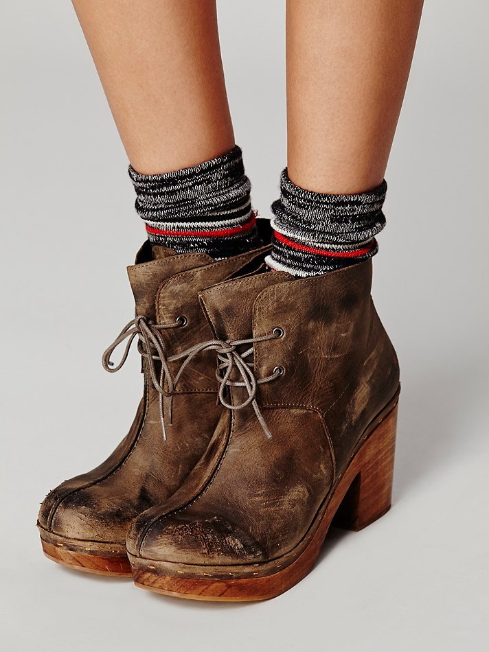 clog boots women