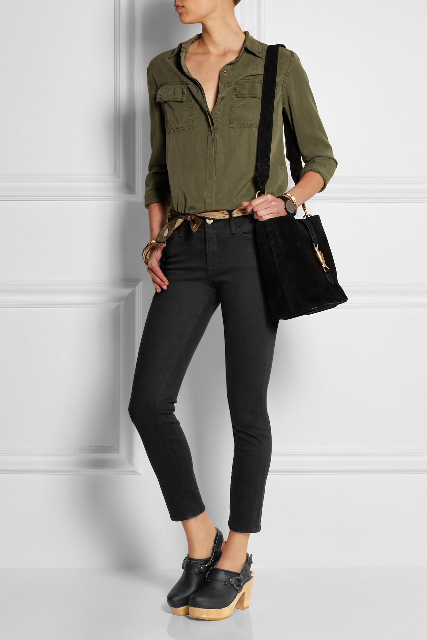 no 6 black clogs