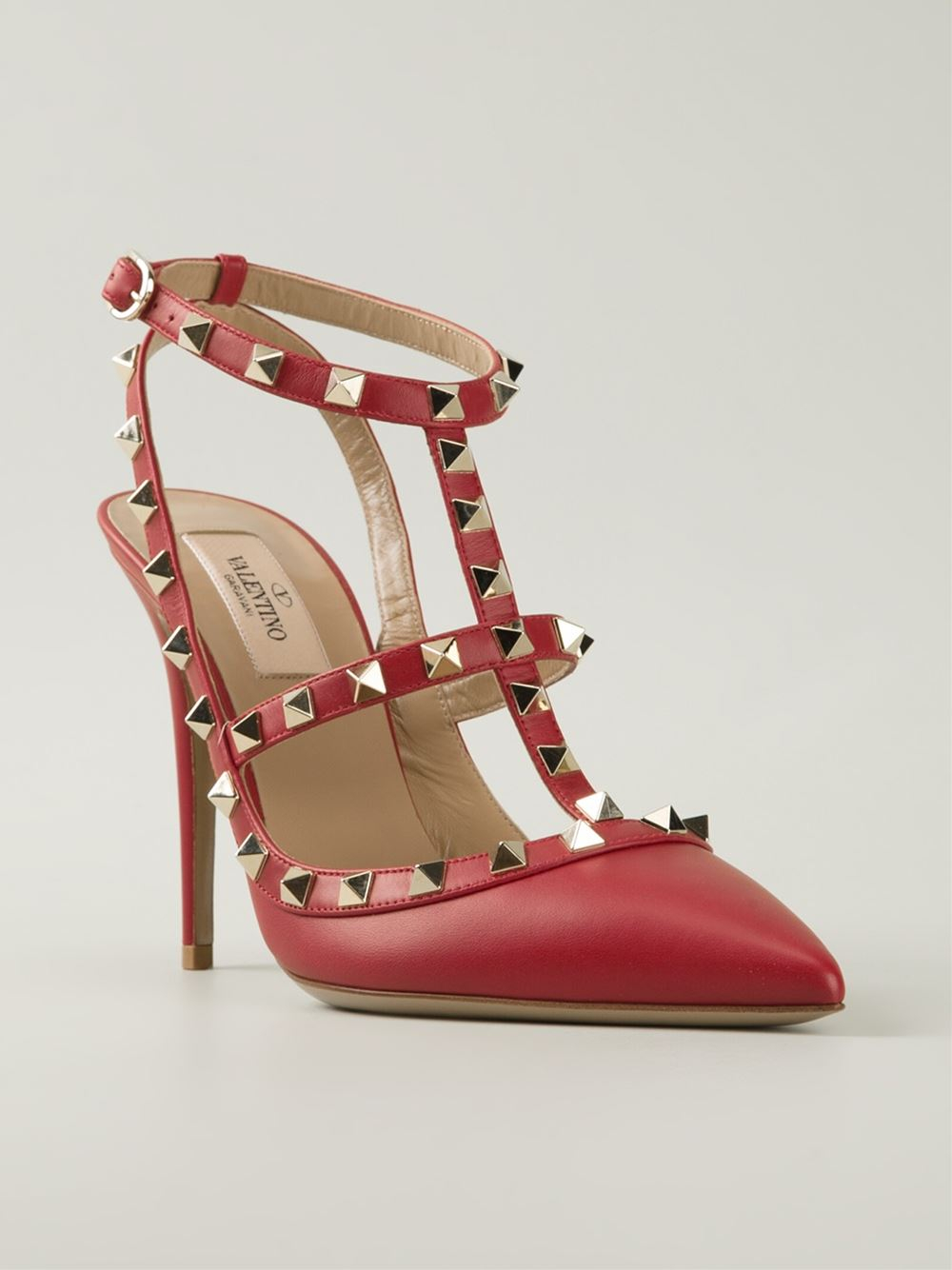valentino pumps red