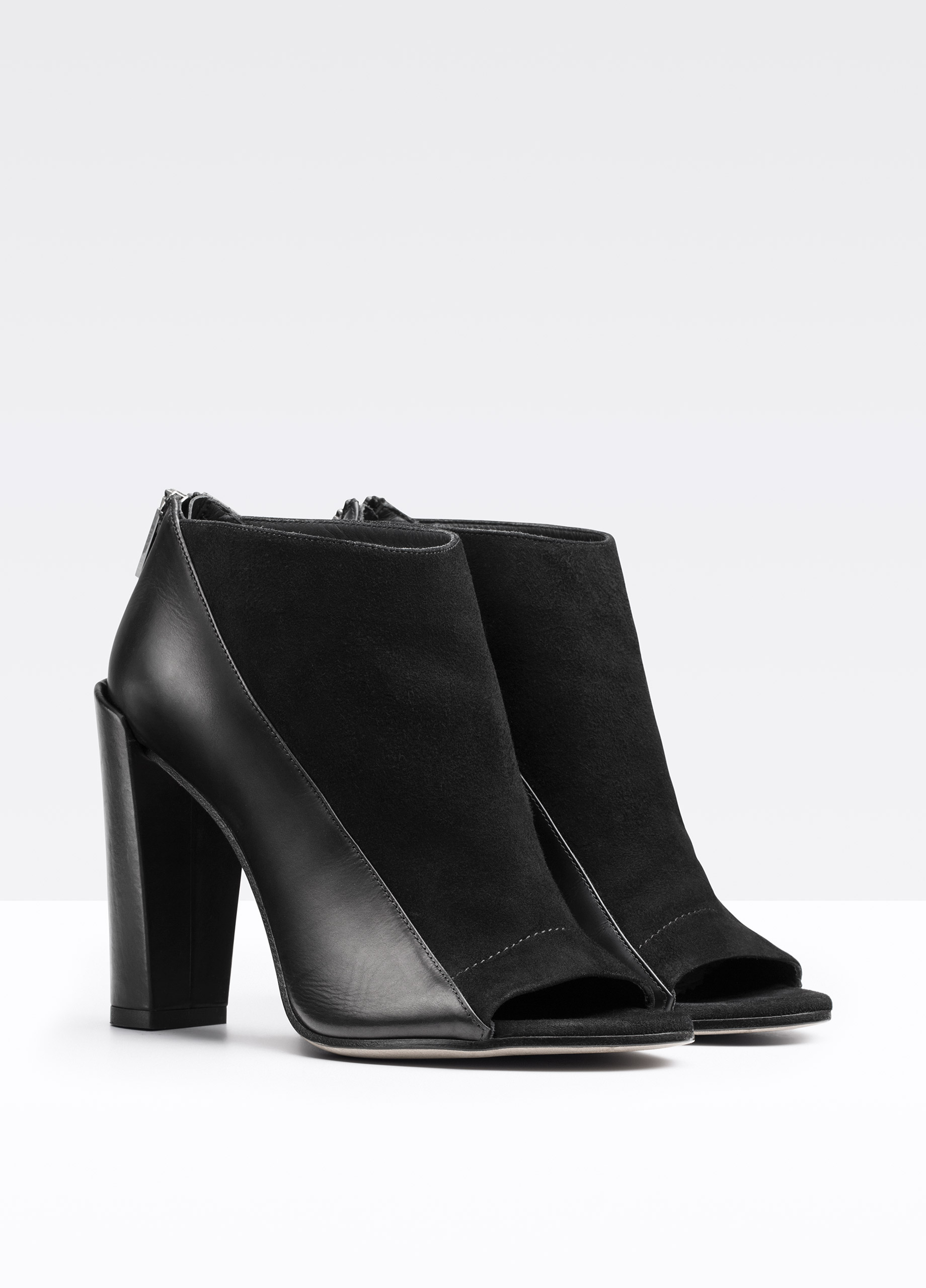 vince camuto cachinta