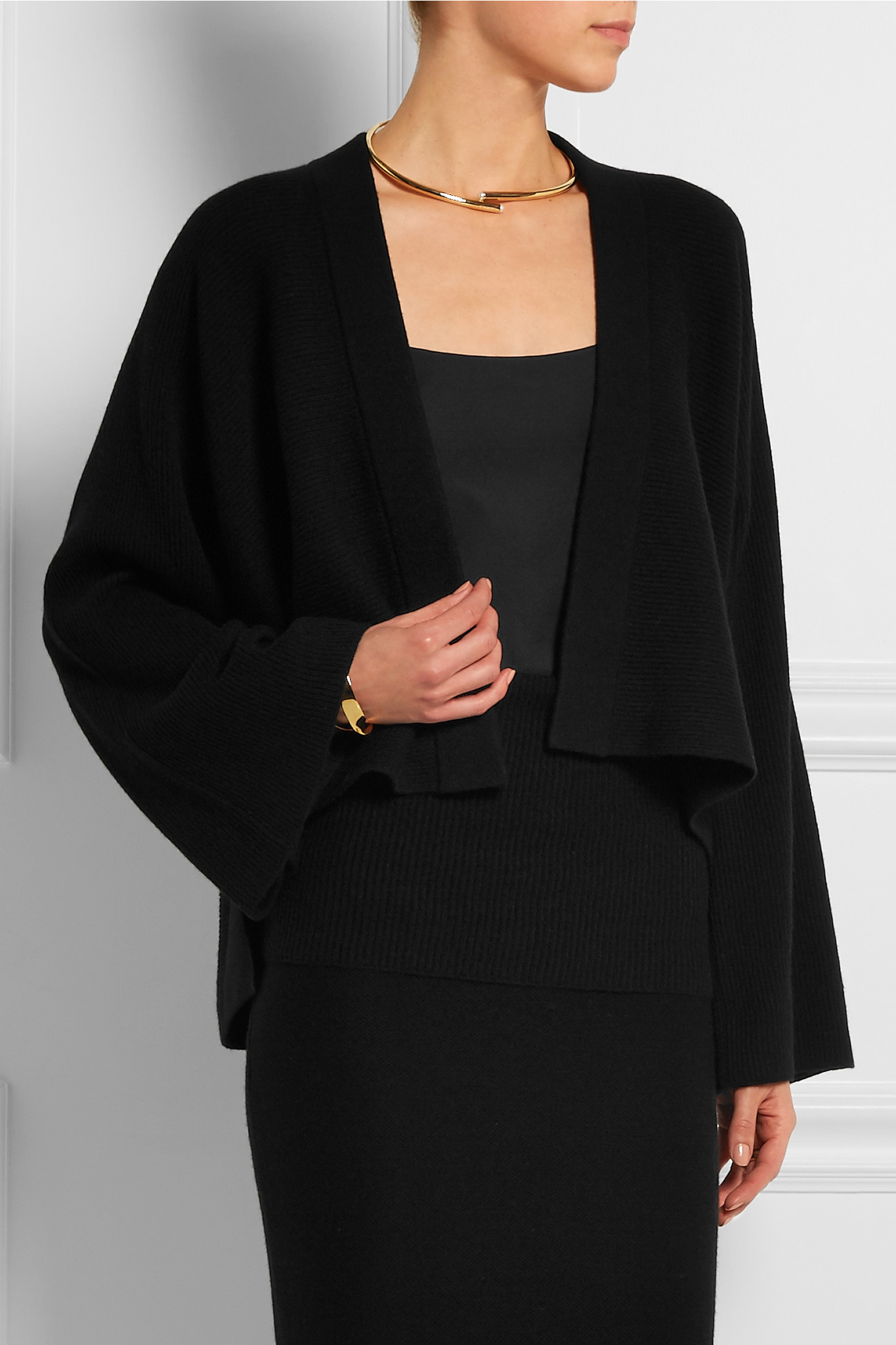 Donna Karan Cropped Ribbed Cashmere Cardigan in Black - Lyst
