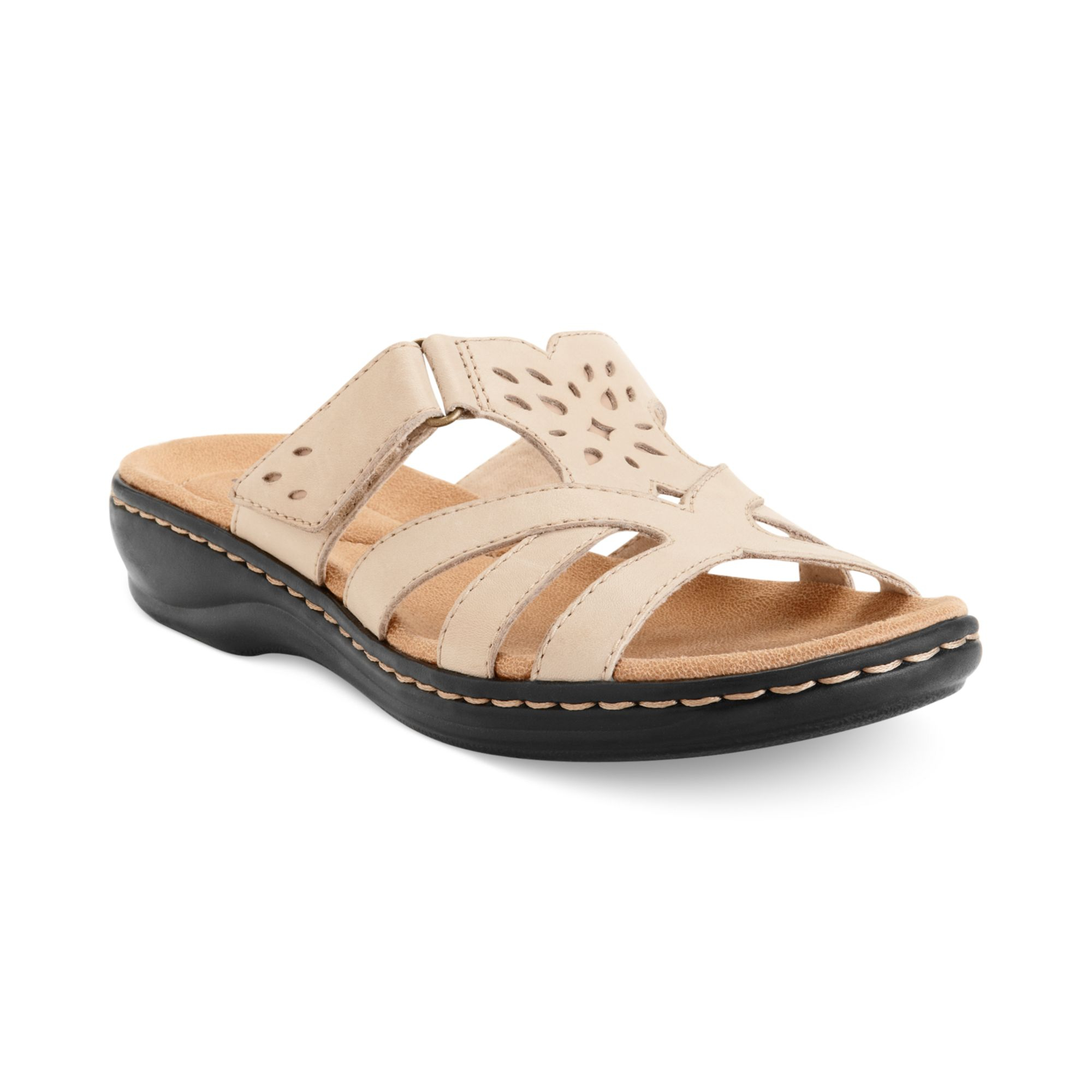 Clarks Womens Shoes Leisa Plum Sandals  in Nude Natural 