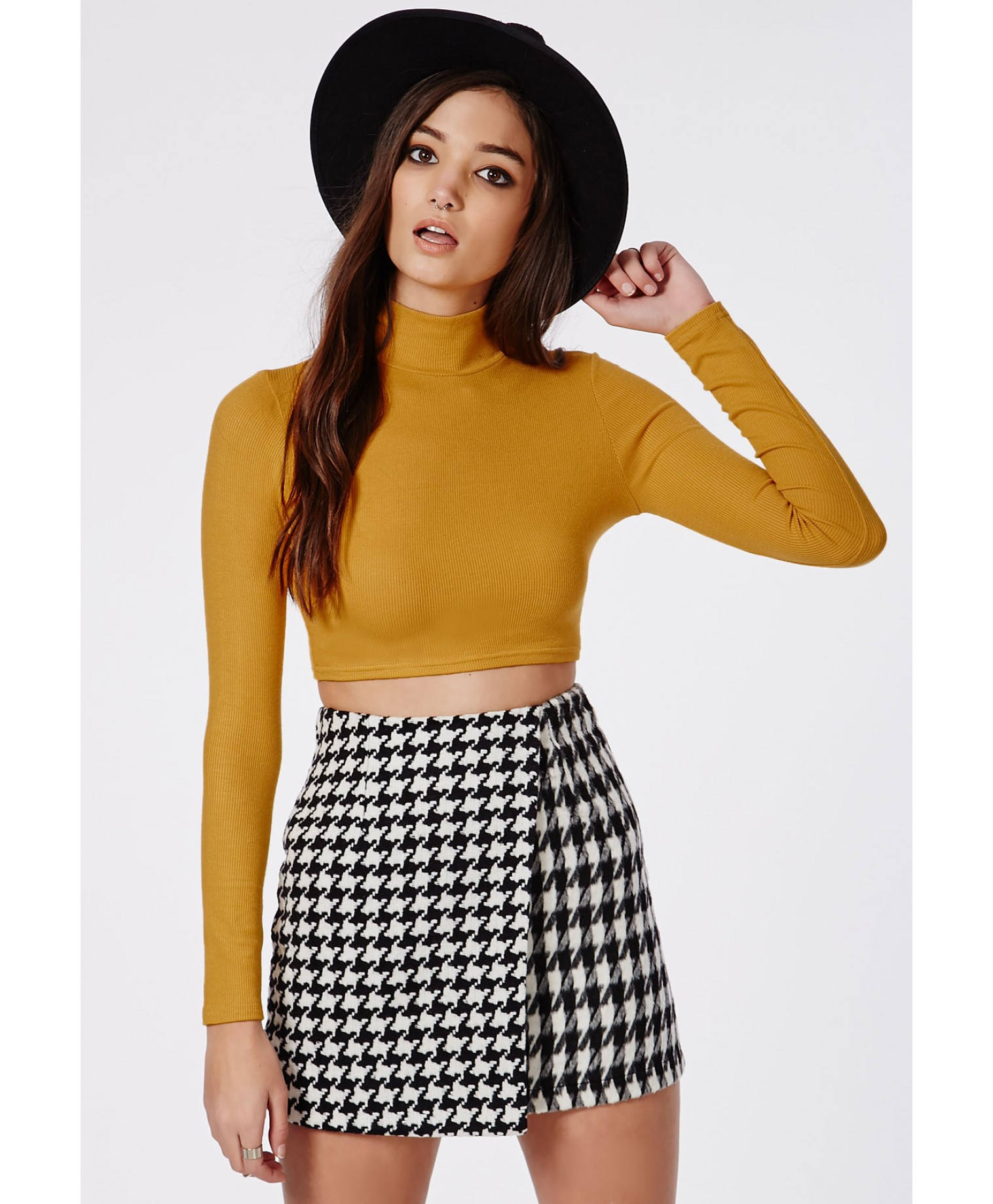 Missguided Dharma Ribbed Turtle Neck Long Sleeve Crop Top Mustard in Yellow  - Lyst