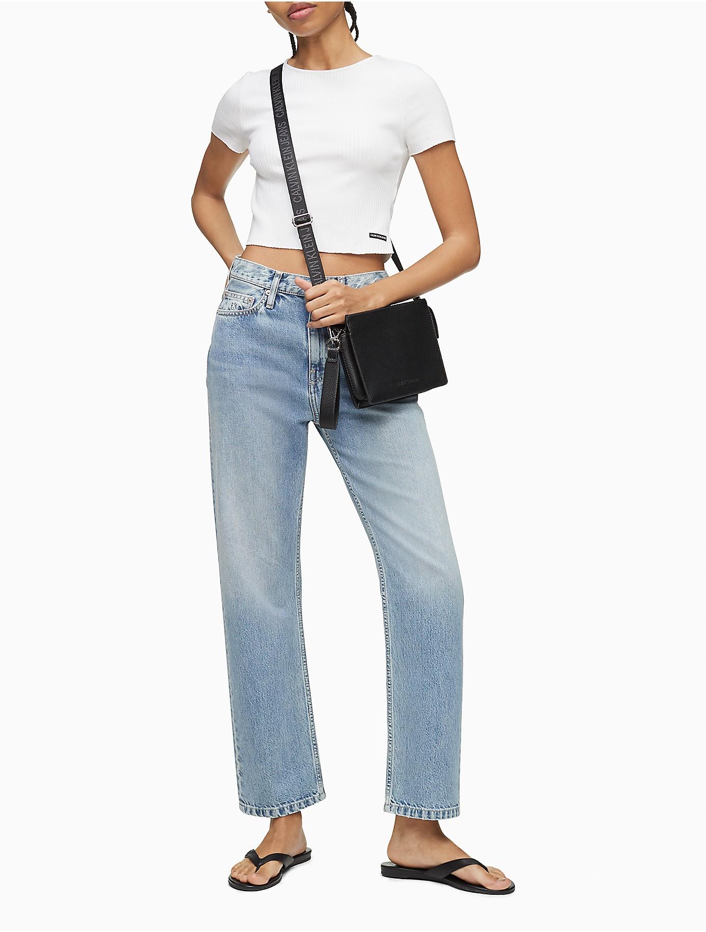 structured crossbody