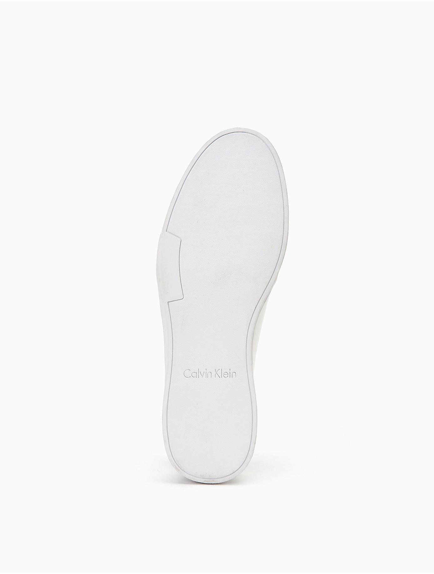 immanuel leather sneaker