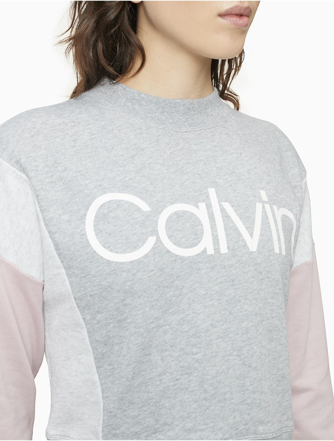 Calvin Klein Cotton Performance Colorblock Logo Mock Neck Cropped  Sweatshirt in Gray - Lyst