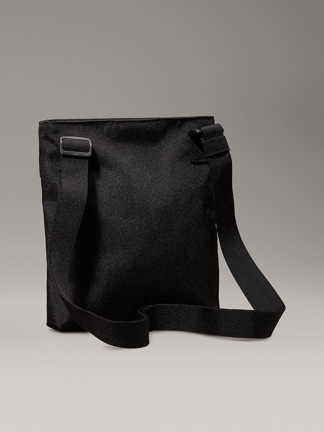 Calvin Klein Logo Flat Crossbody Bag in Black for Men Lyst UK
