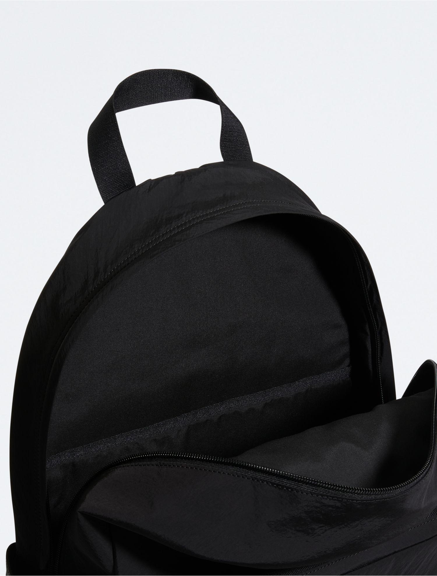 Calvin Klein] Box Tag Campus Backpack HH3723 Black