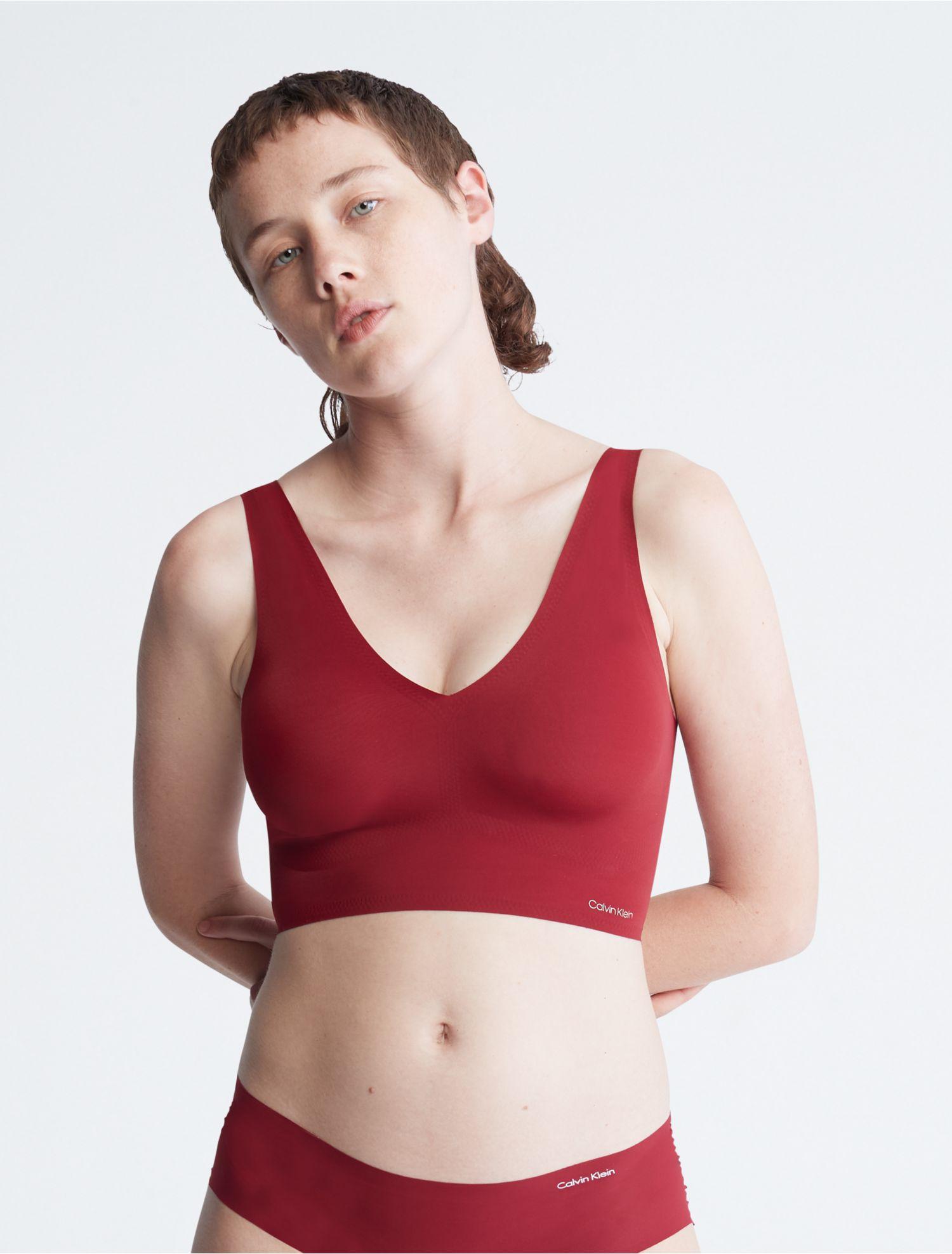Calvin Klein Invisibles Lightly Lined V-neck Bralette in Red | Lyst