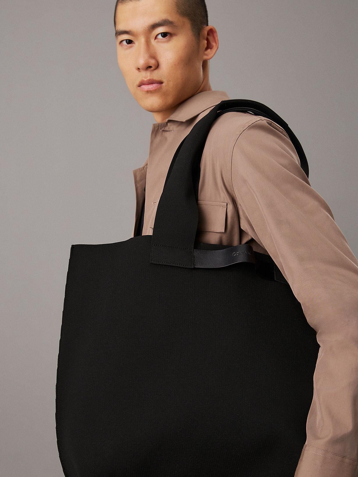 Calvin Klein‎ Knit Hat And Tote Bag Large Raffia Tote Bag | Calvin Klein® KSA main image 2