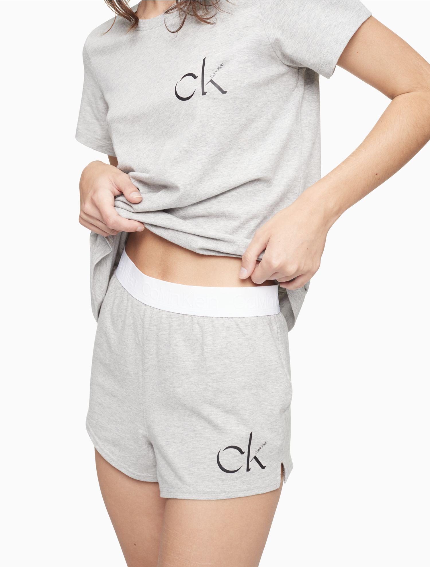 Calvin Klein Carousel Logo Sleep T-shirt + Sleep Shorts Set in White | Lyst