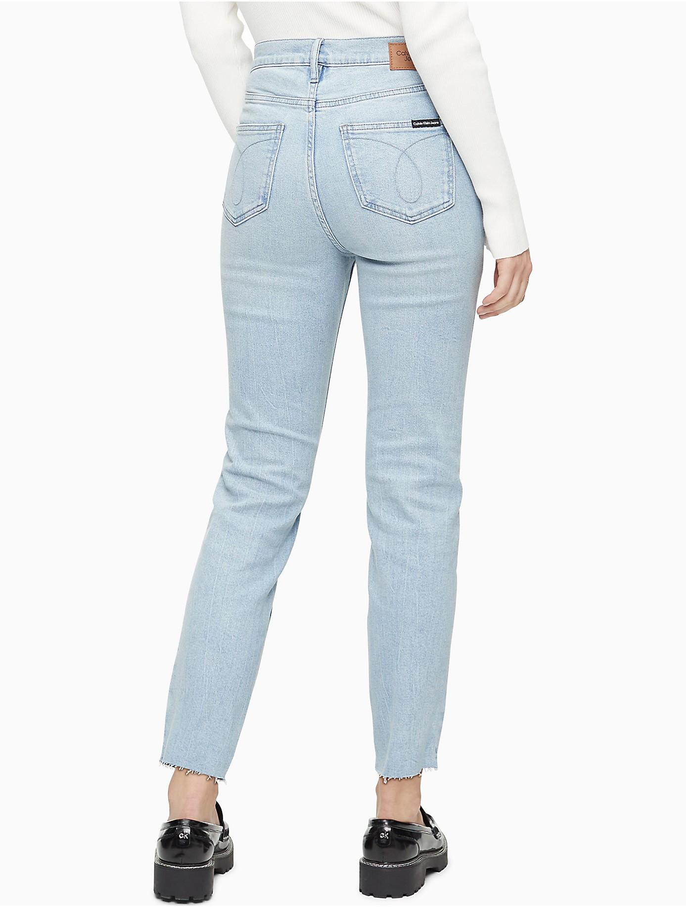 Moske Phobia rod Calvin Klein Slim Straight Super High Rise Light Blue Jeans | Lyst