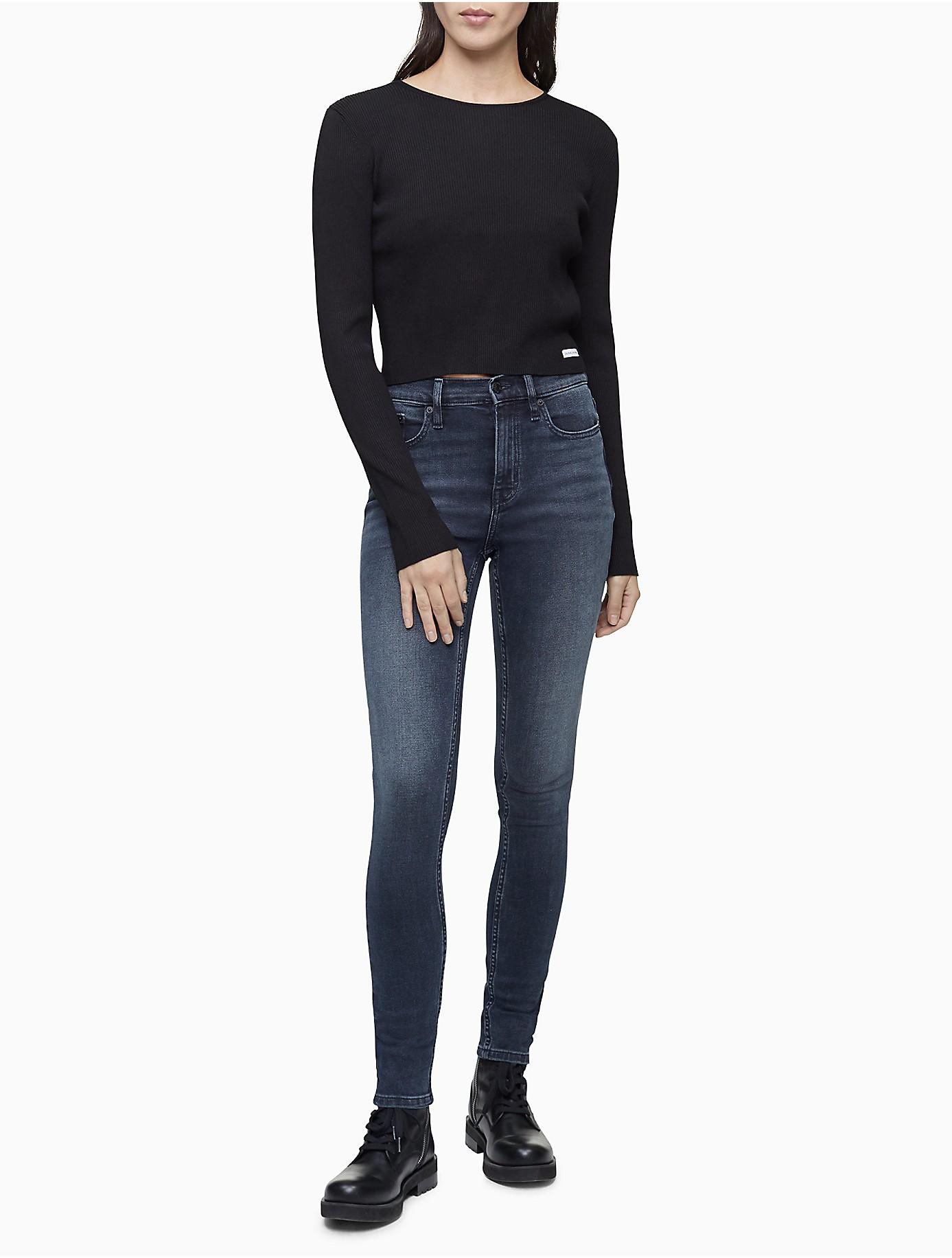 | Lyst Long Crop in Black Ribbed Top Solid Calvin Klein Sleeve
