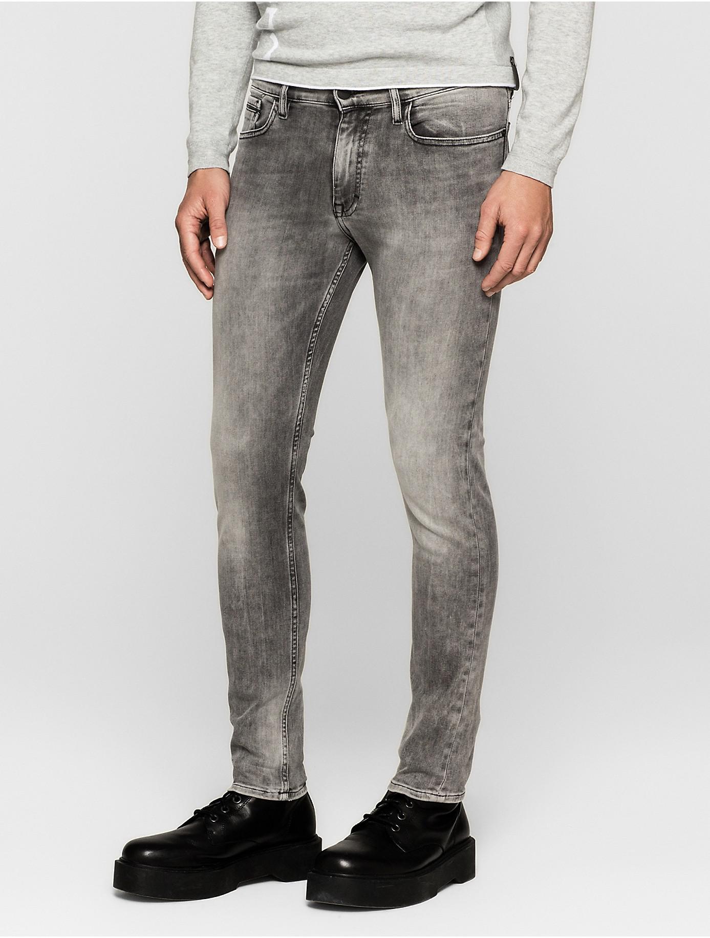 charcoal grey skinny jeans