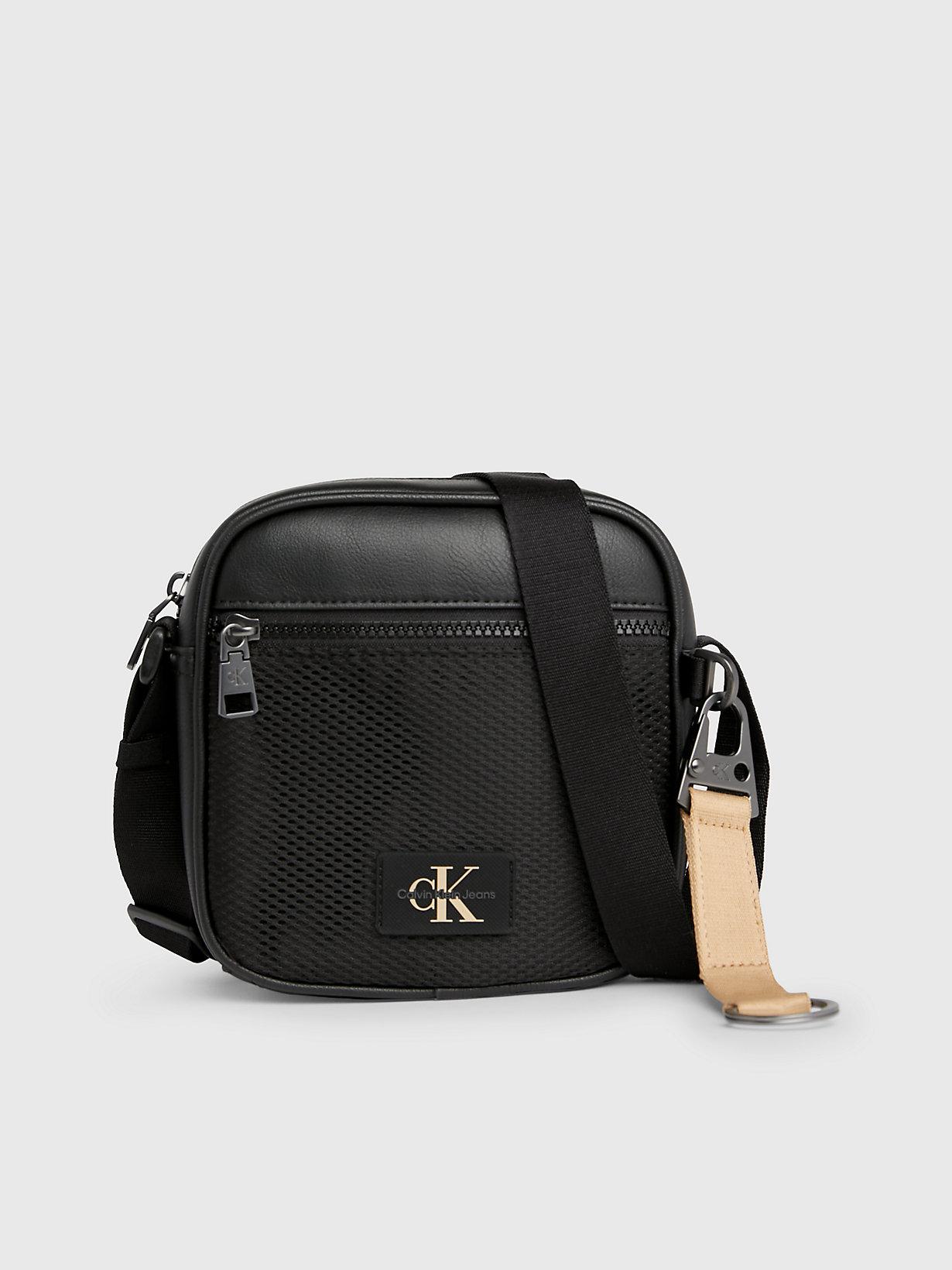 Black square crossbody bag hotsell