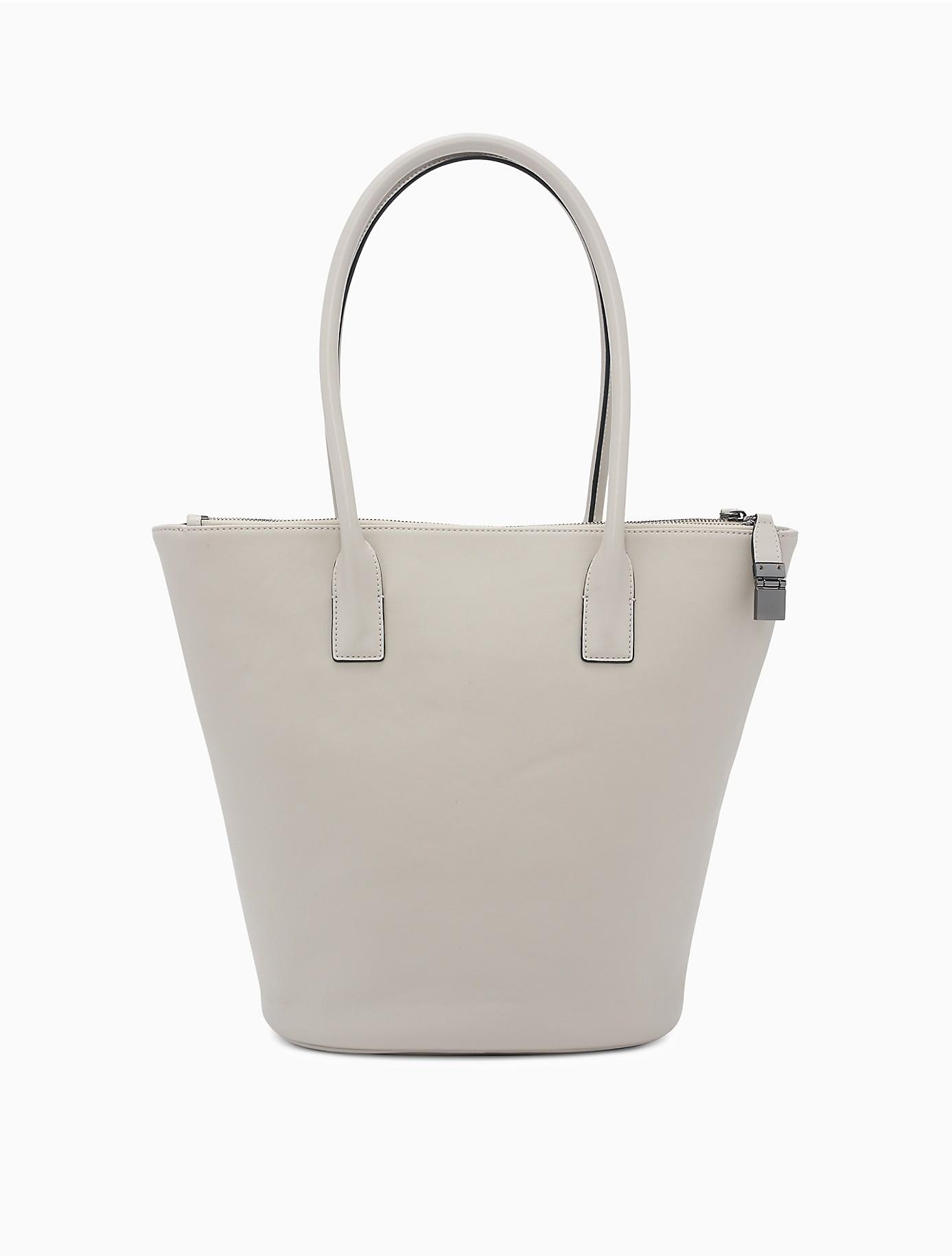 Malawi Zwerver eiland Calvin Klein Modern Essentials Tote Bag | Lyst