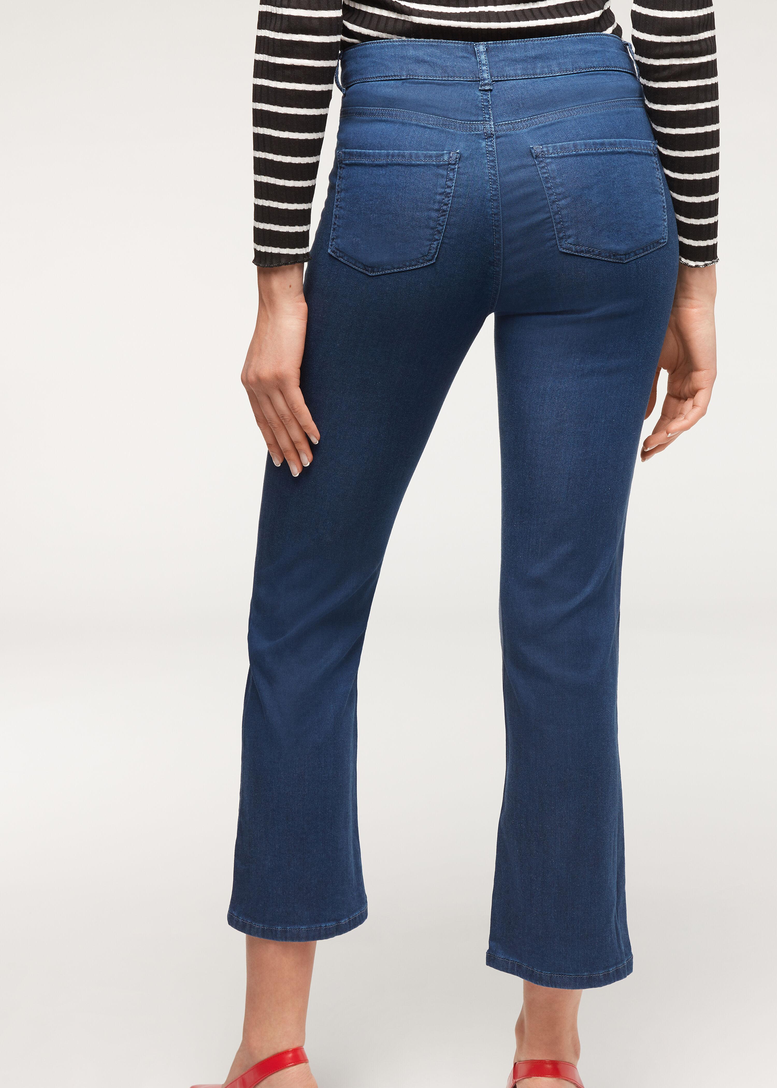 Jeans cropped a light denim zampa eco di Calzedonia in Blu | Lyst