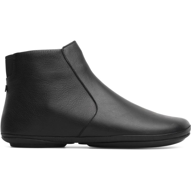 camper right ankle boots