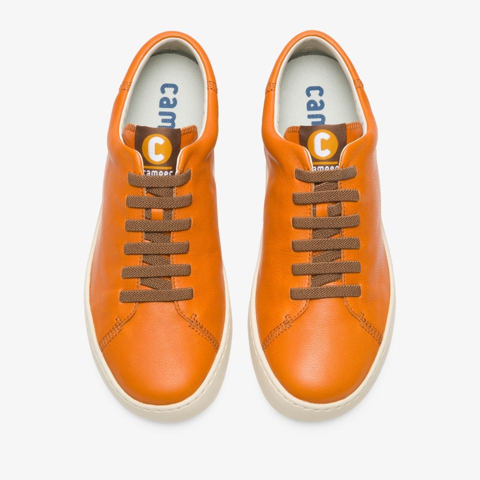 camper peu orange