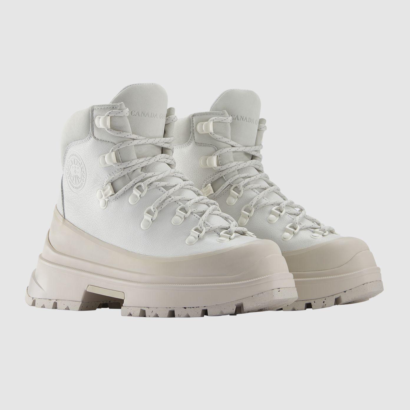 Canada Goose Journey Boot in Gray | Lyst