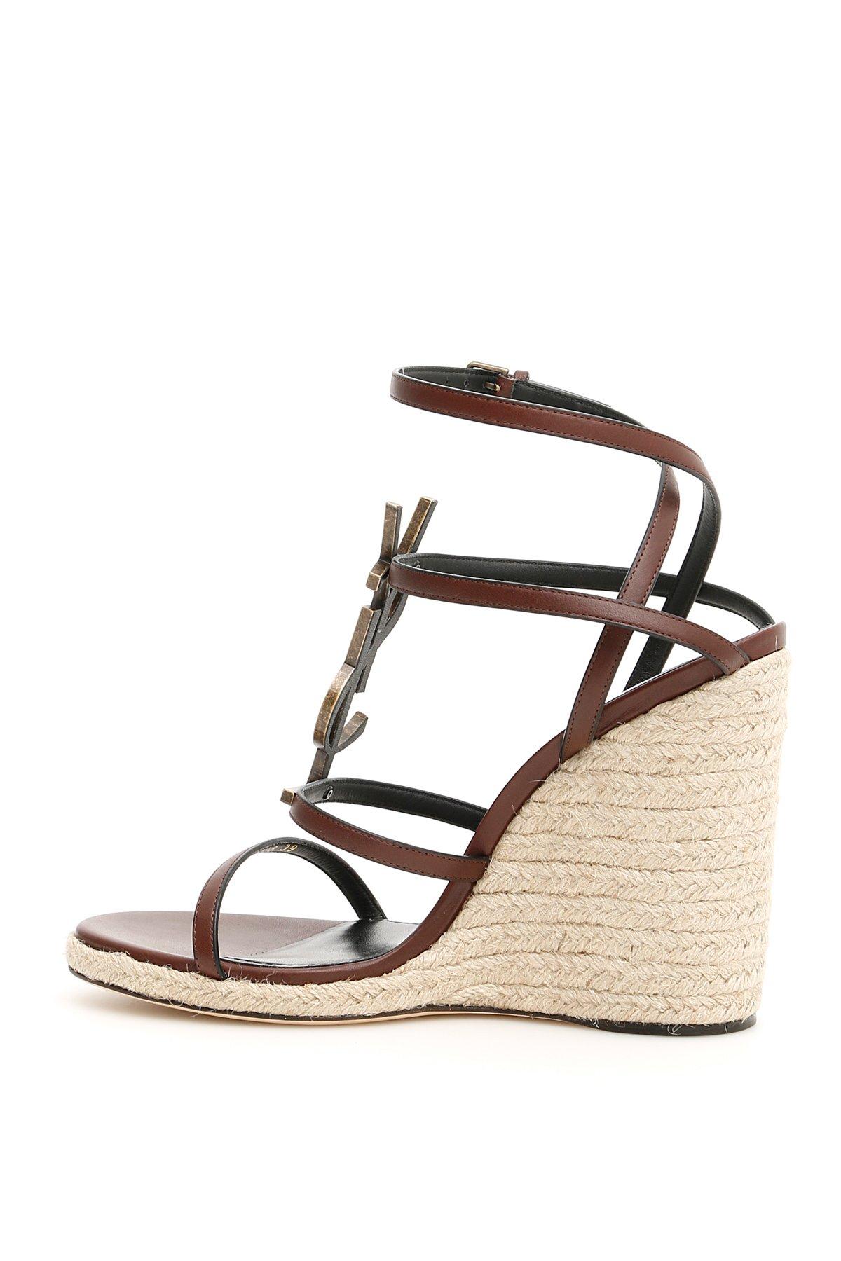 paris slides alias mae