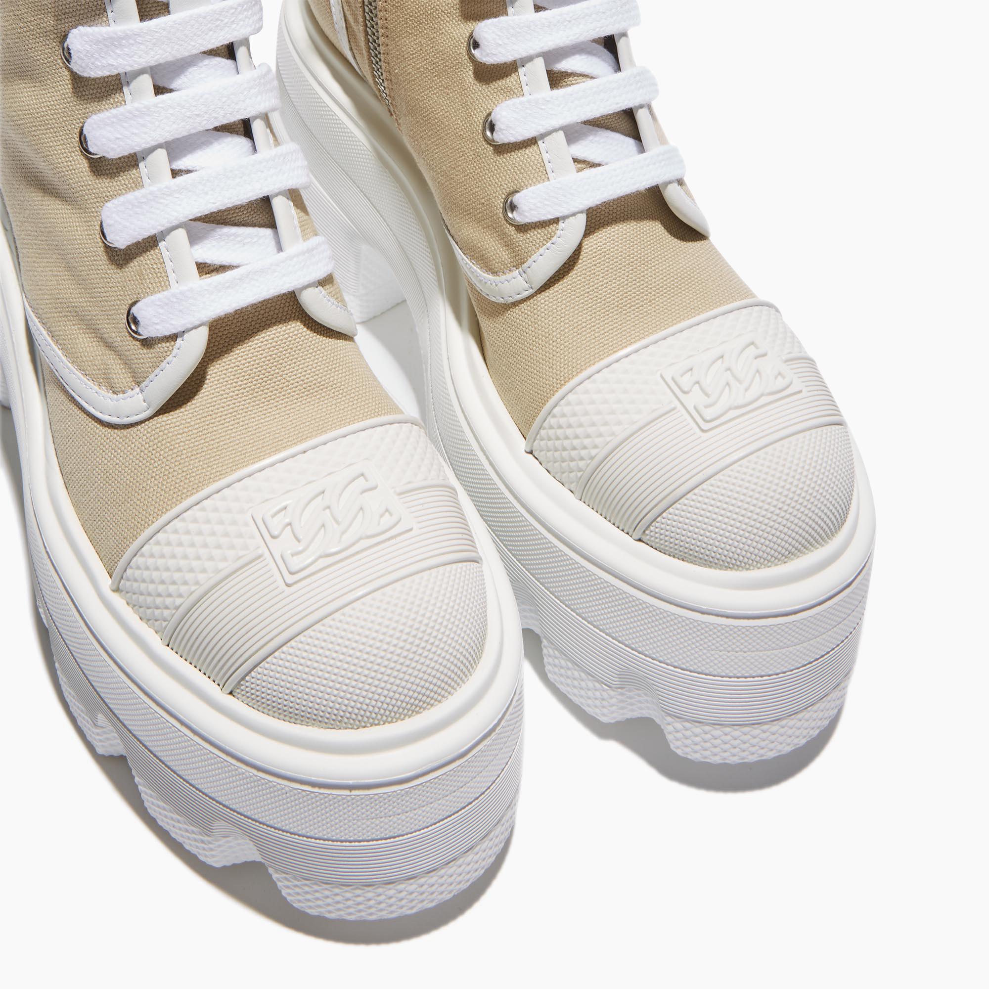 VIP【関税送料無料】希少 CASADEI WHITE SNEAKERS Casadei Nexus Splendida Sneakers | White | FARFETCH JO