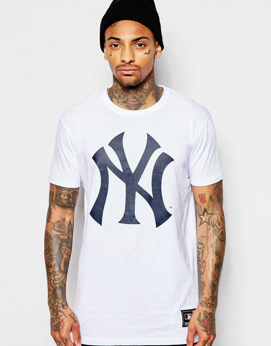 white yankees t shirt