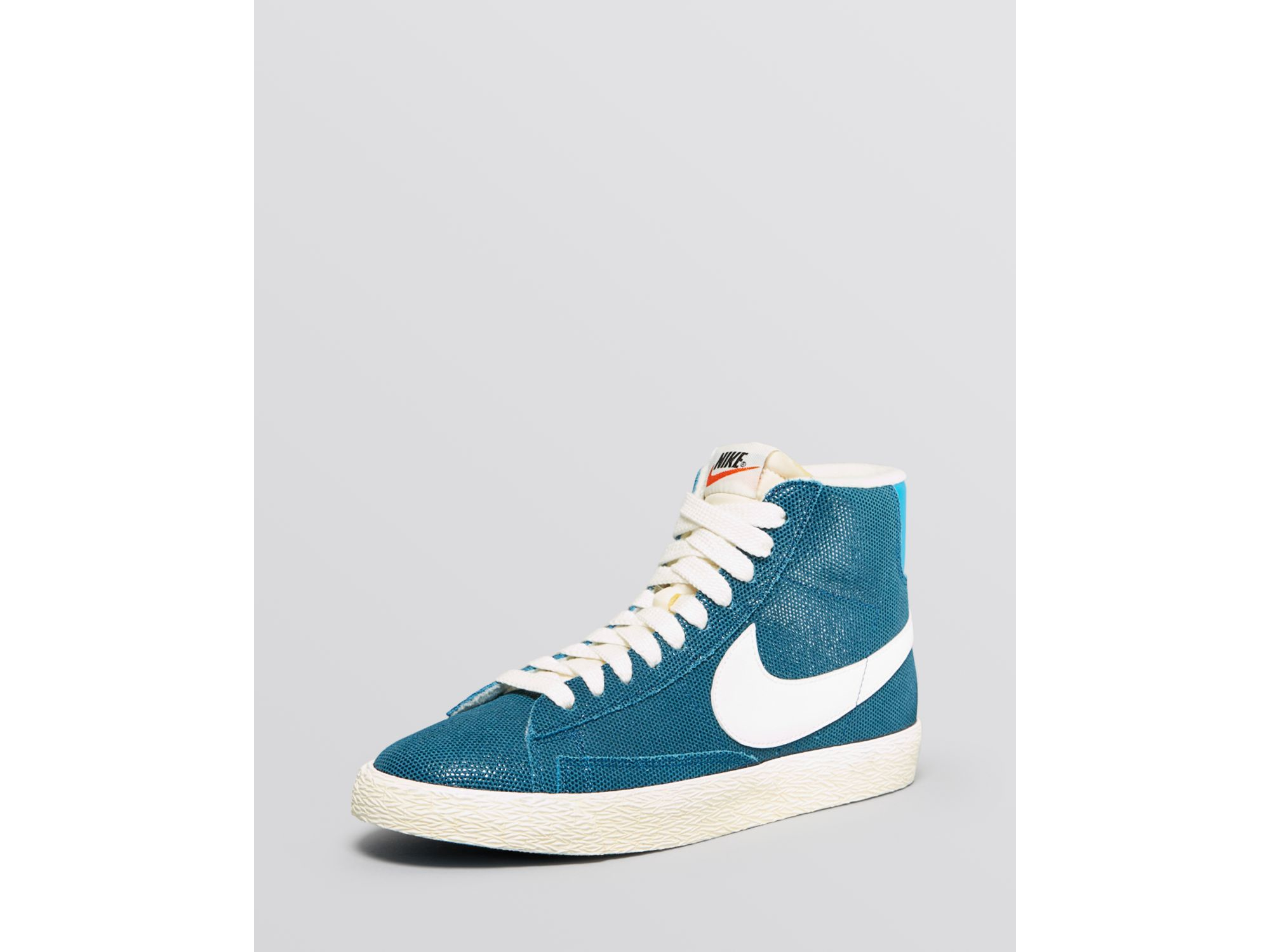 nike blazer mid mid top lace up sneakers