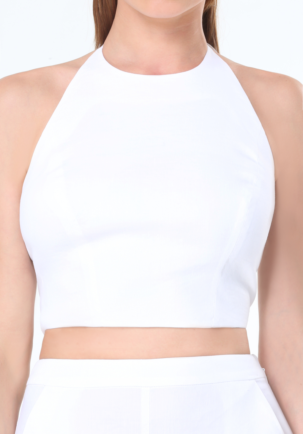 white crop halter