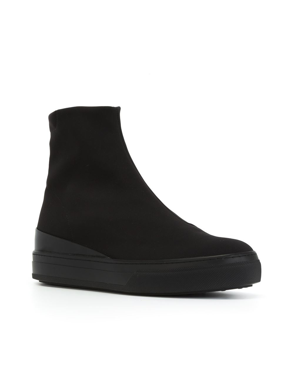Tod's Flat Rubber-Sole Boots in Black 