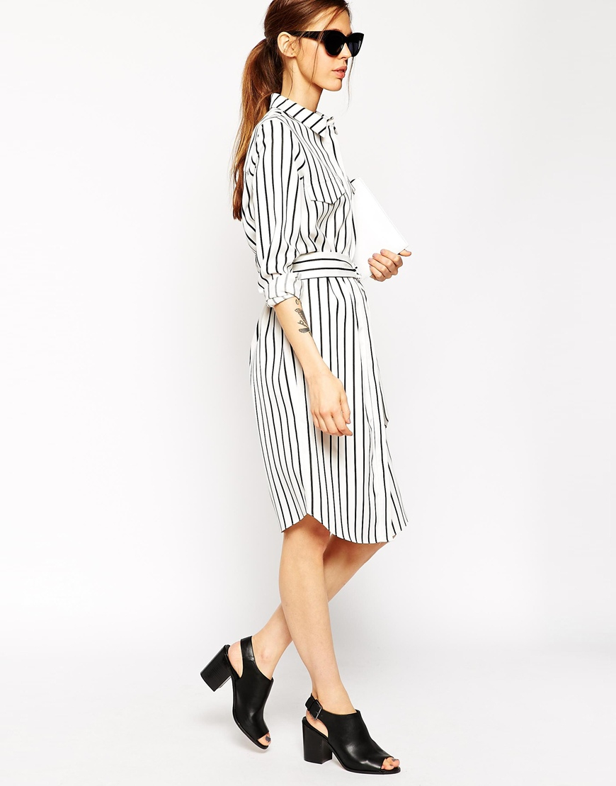 Black pinstripe dress shirt This Babies Black Pinstripe Suit with Pink Shirt comes as a four piece set that includes a baby boys pink dress shirt, full back vest, baby dress pants and bowtie. Find this Pin and more on Boys Vest Suits by ♥Boys Suits & Tuxedos♥.