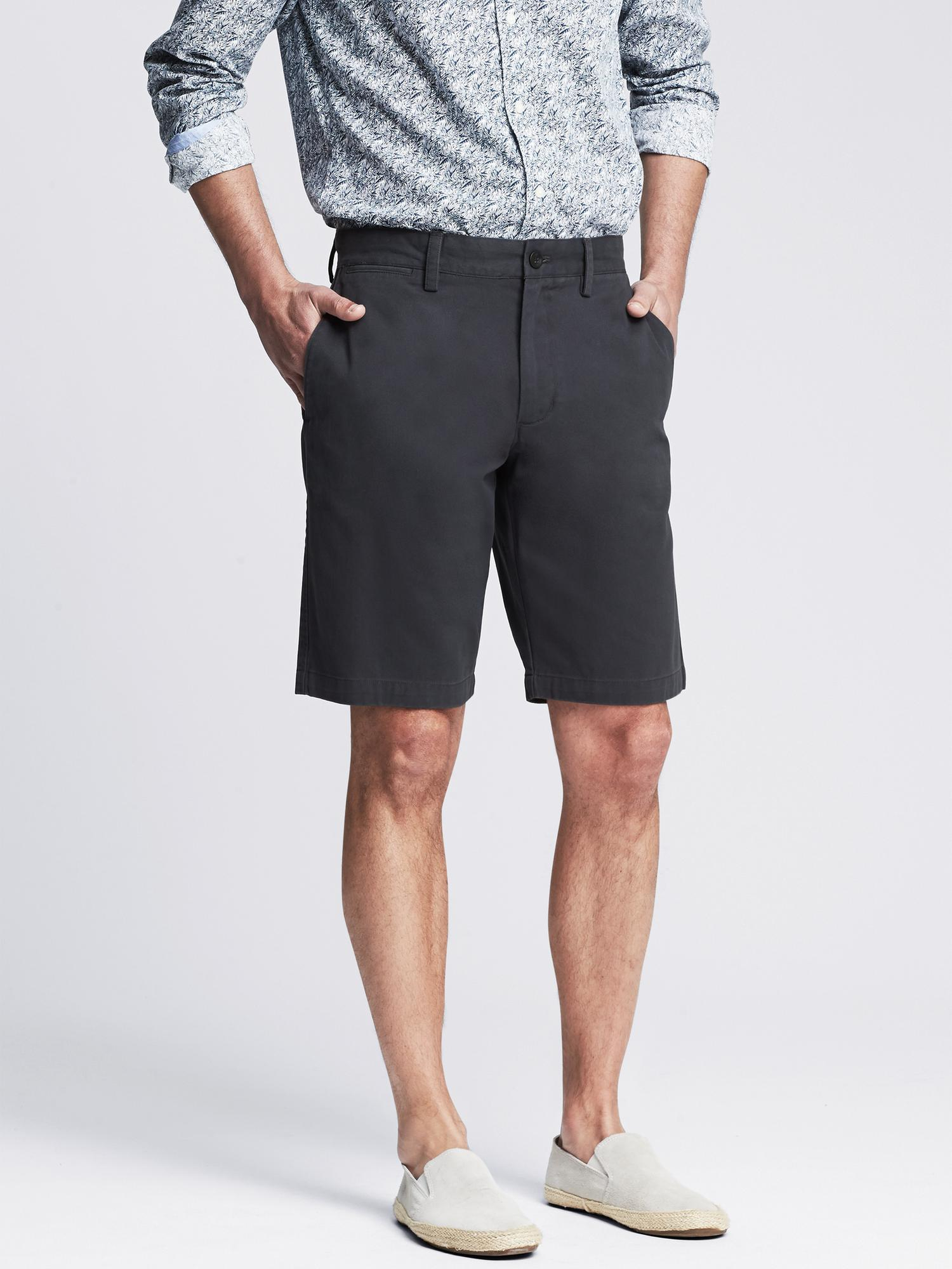 Discover fresh styles of classic men’s shorts at Banana Republic. Find everything from our go-to slim fitting shorts for men to casual shorts in tailored style.