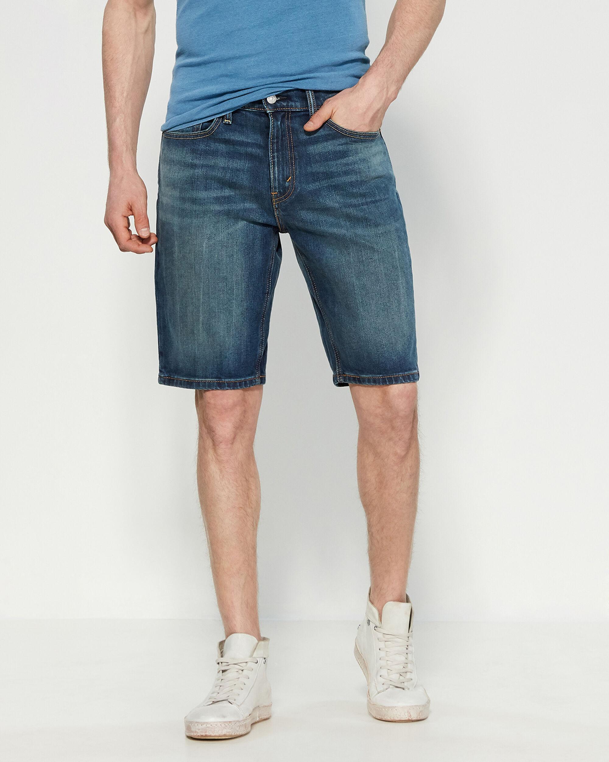 541 levis shorts