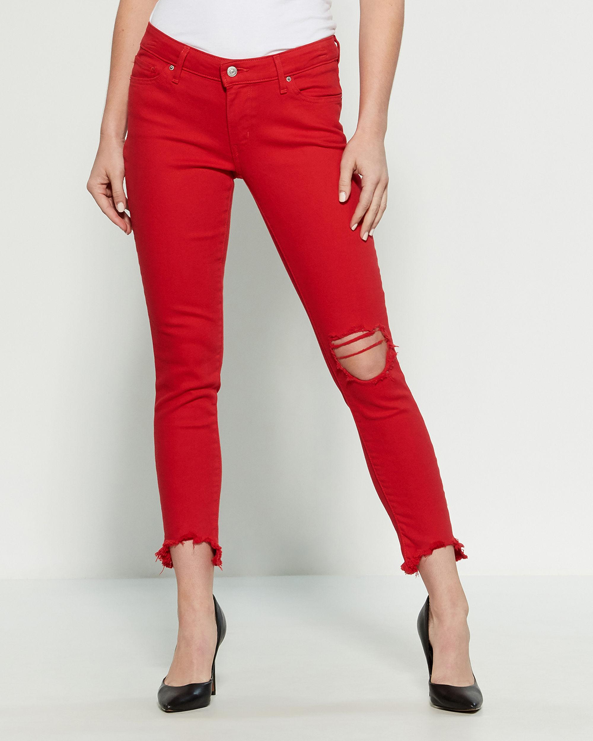 red levi skinny jeans