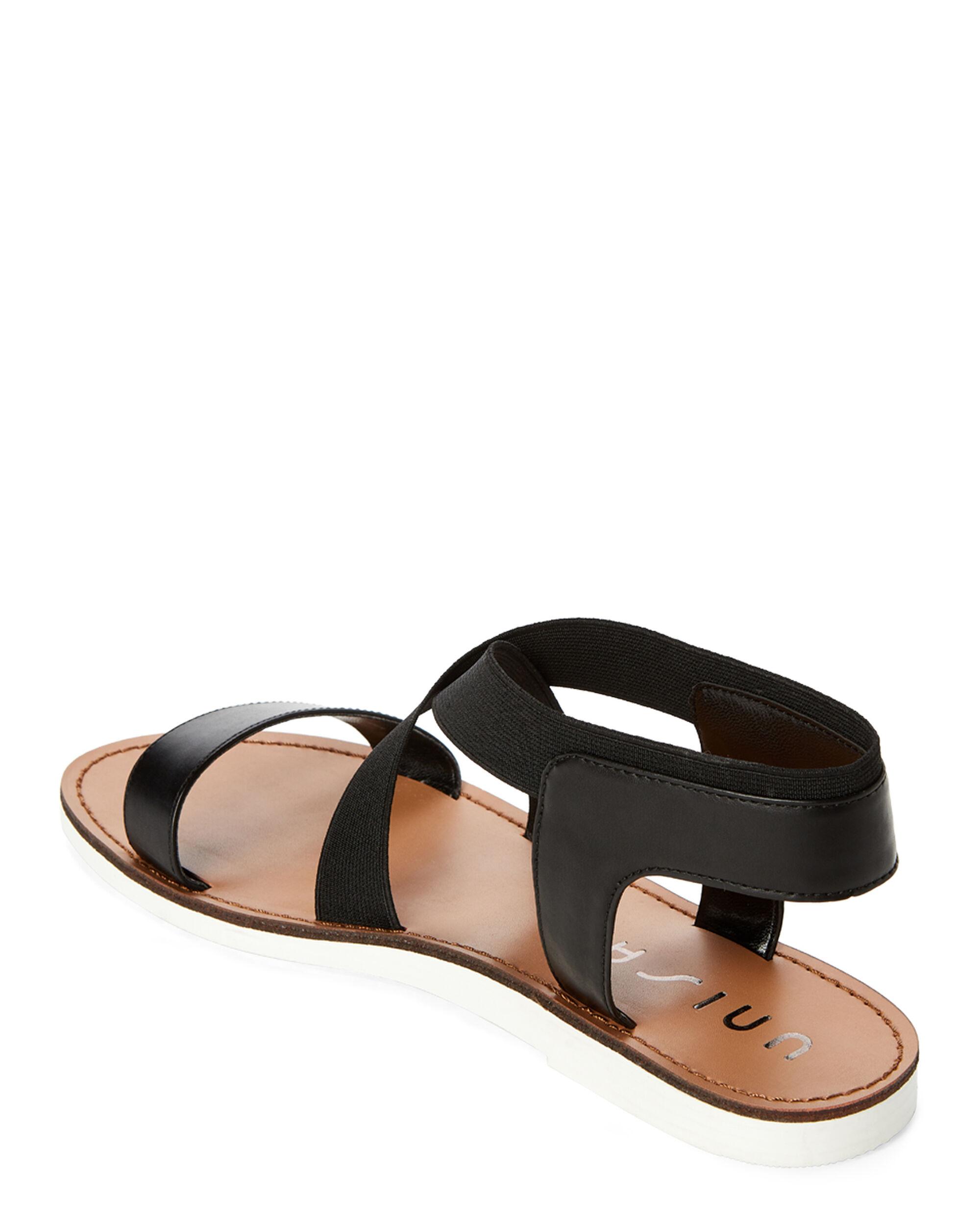 unisa anah sandal