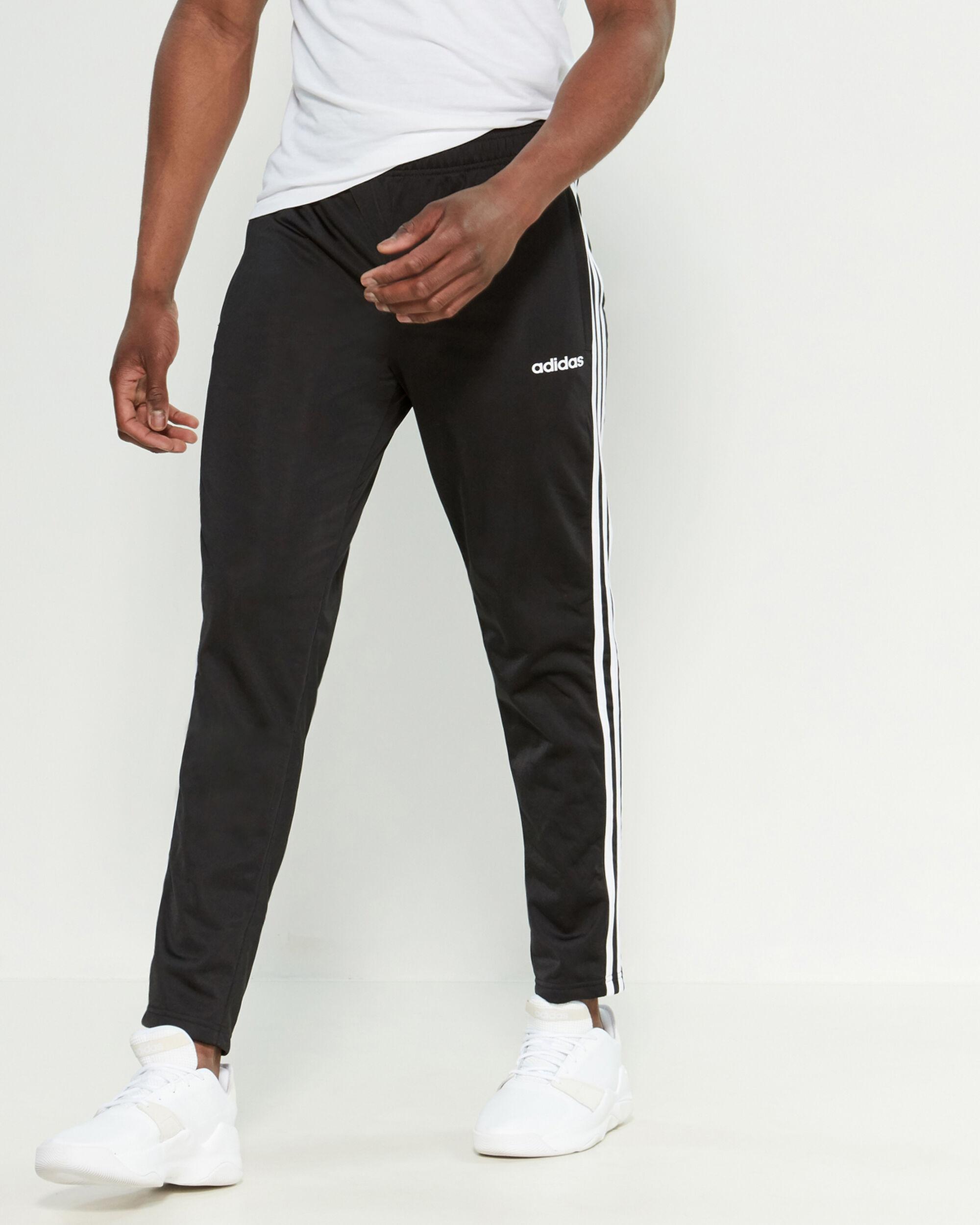 regular tapered adidas