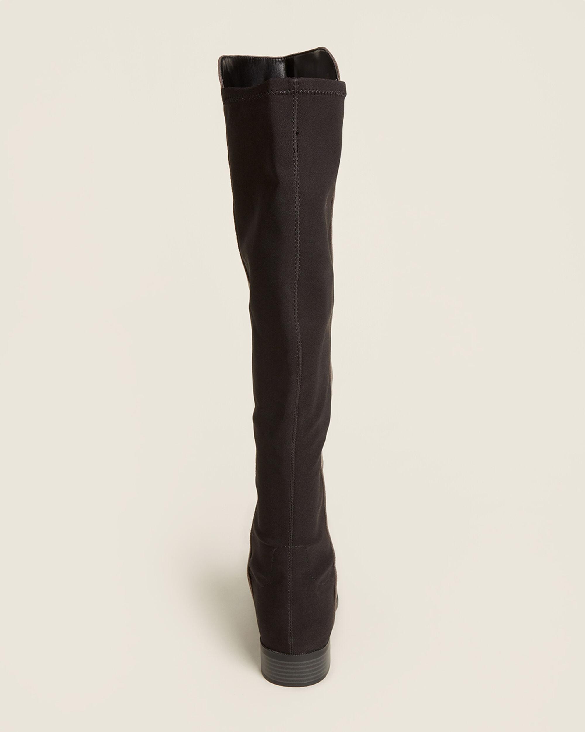 unisa tall boots