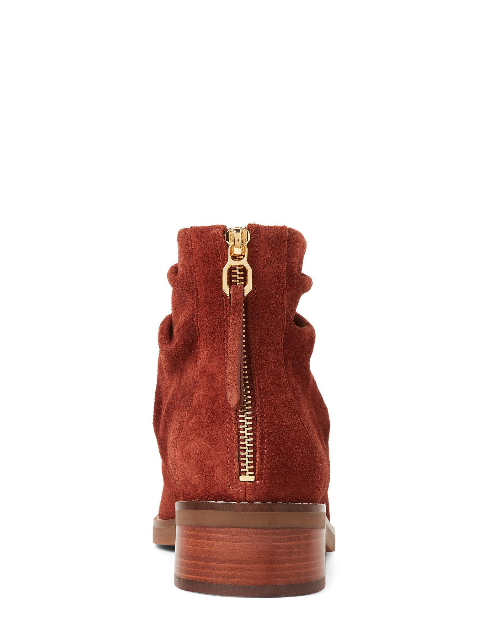 riona grand back zip bootie